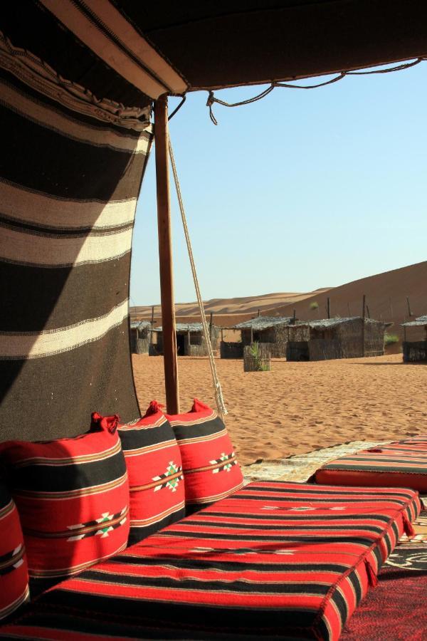 Al Wāşil Nomadic Desert Camp מראה חיצוני תמונה